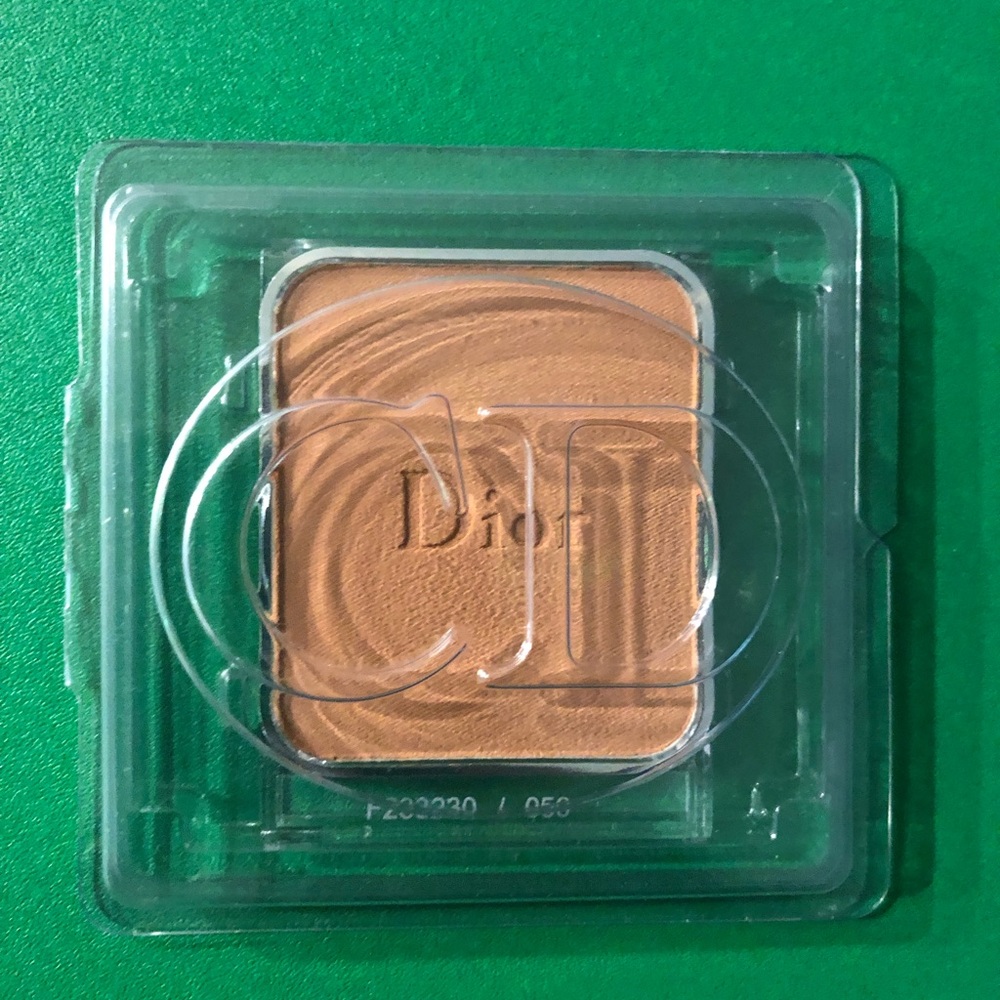 Dior bronzer 050, tester (unused) Final sale.